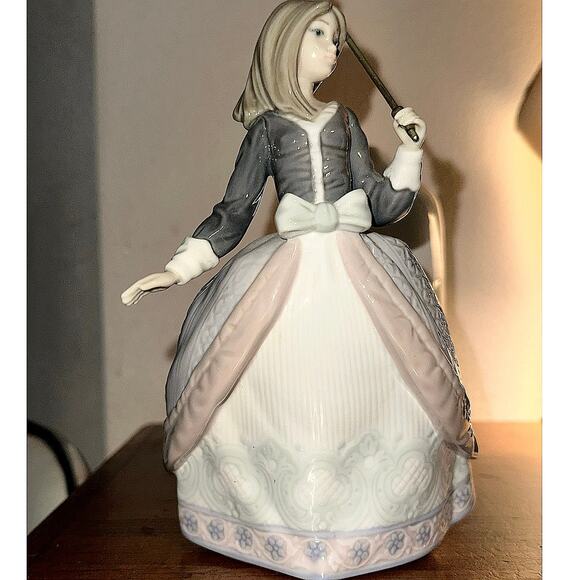 Lladro 5211 Porcelain Figurine Girl With Parasol Spain Collectible 8" Tall - Picture 5 of 6